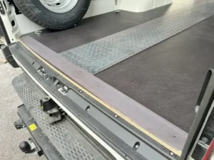 Iveco Daily raktérburkolat